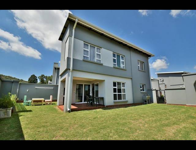 3 BEDROOM CLUSTER FOR SALE IN EYE OF AFRICA